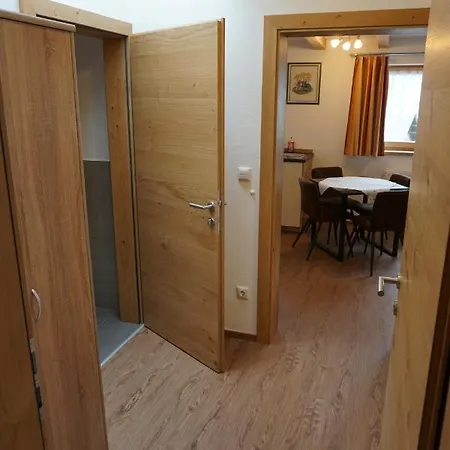 Apartamento Appartementhaus Hüttenberger *