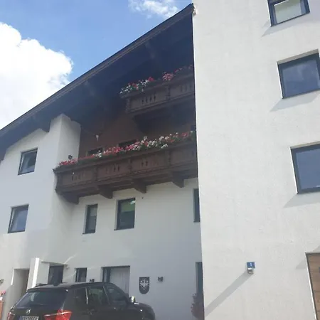 Apartamento Appartementhaus Hüttenberger *