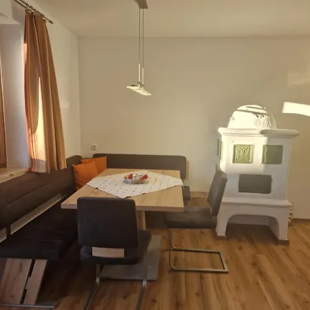 Appartementhaus Hüttenberger Apartamento