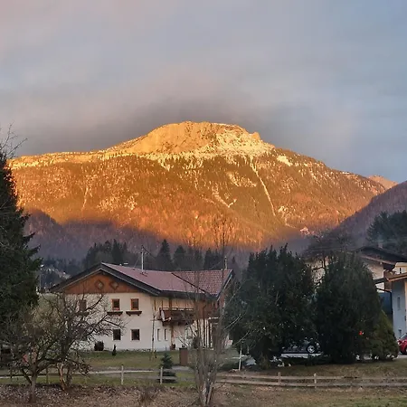 Appartementhaus Hüttenberger Apartamento